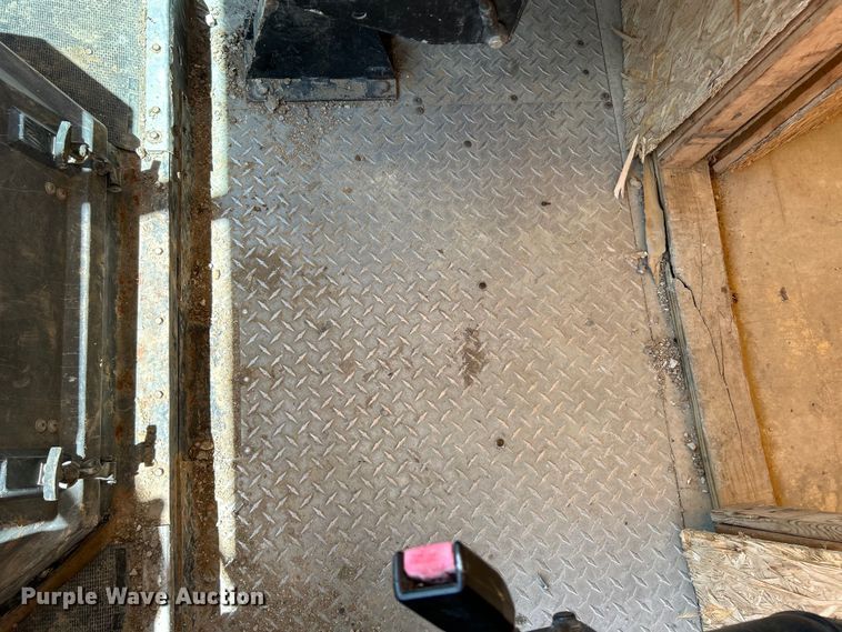 image for item EK4629 1999 Chevrolet P30 delivery van