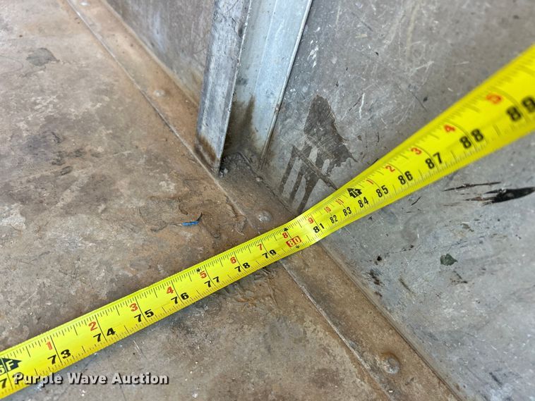 image for item EK4629 1999 Chevrolet P30 delivery van