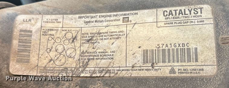 image for item EK4629 1999 Chevrolet P30 delivery van