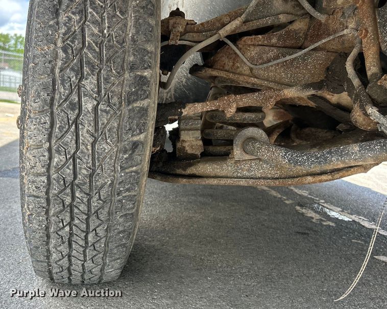 image for item EK4629 1999 Chevrolet P30 delivery van