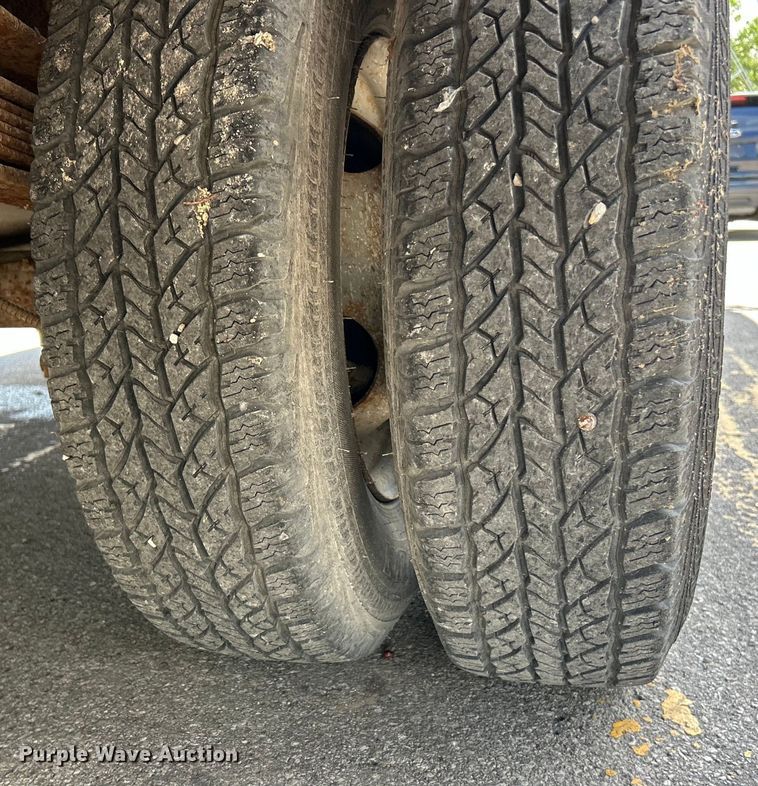 image for item EK4629 1999 Chevrolet P30 delivery van