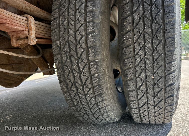 image for item EK4629 1999 Chevrolet P30 delivery van