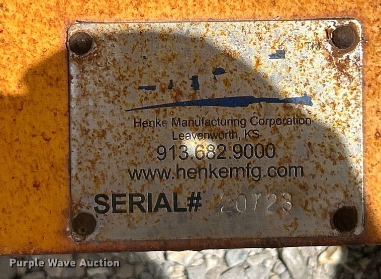 image for item EK4632 Henke snow plow