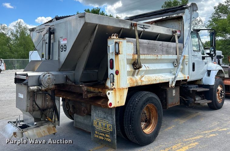image for item EK4634 2004 International 7400 dump truck