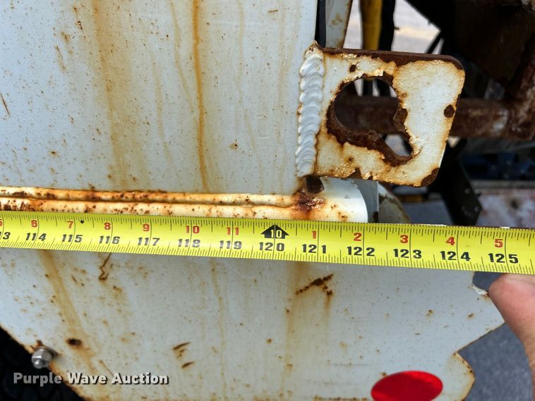 image for item EK4634 2004 International 7400 dump truck