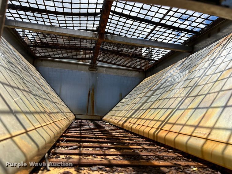 image for item EK4634 2004 International 7400 dump truck