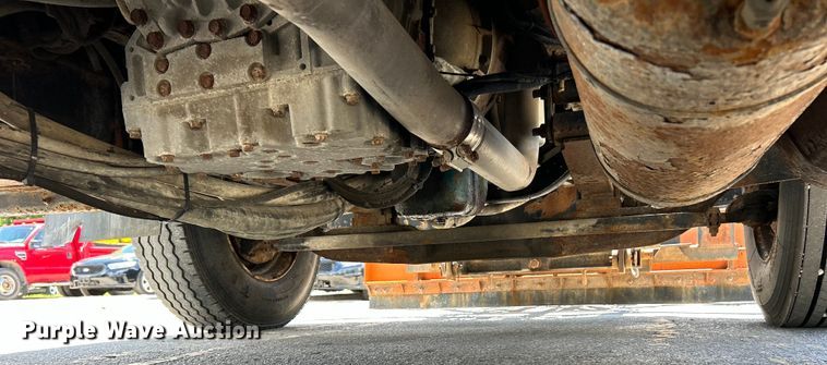 image for item EK4634 2004 International 7400 dump truck