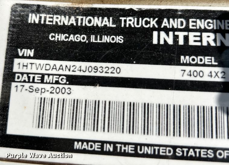 image for item EK4634 2004 International 7400 dump truck