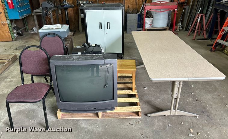 image for item EK4650 Furniture 