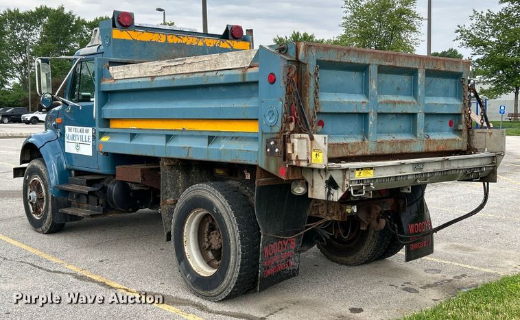 image for item EK4660 1998 International 4900 dump truck