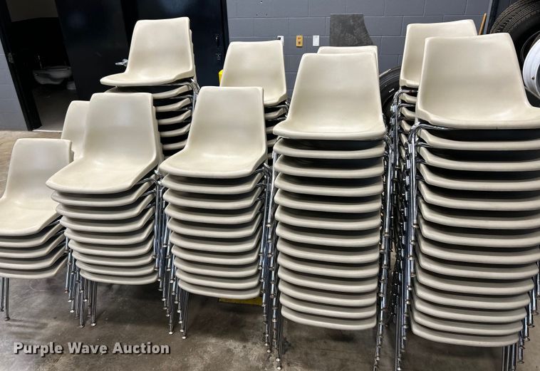 image for item EK4681 Approximately 100 interlocking chairs