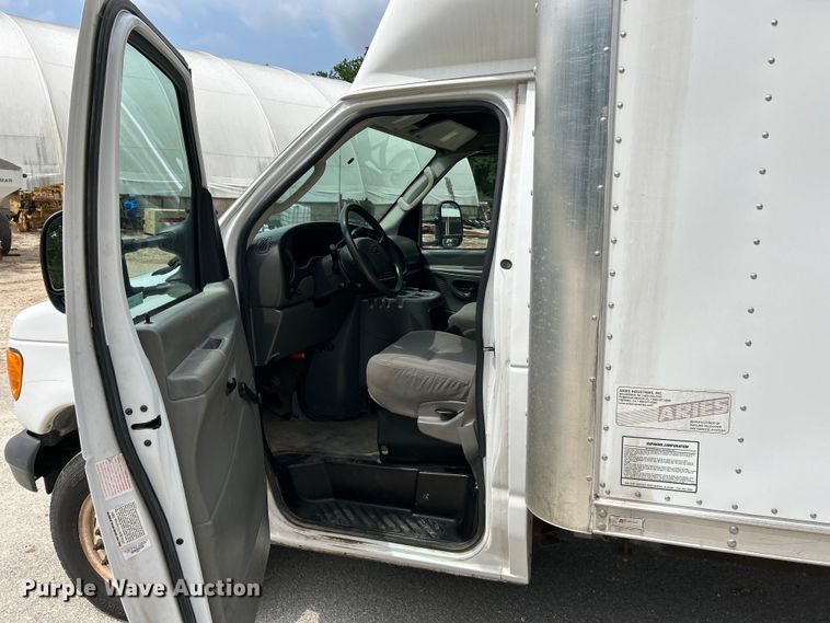 image for item EK4690 2005 Ford E450 Super Duty sewer inspection truck