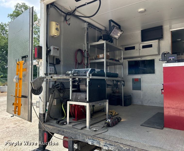 image for item EK4690 2005 Ford E450 Super Duty sewer inspection truck