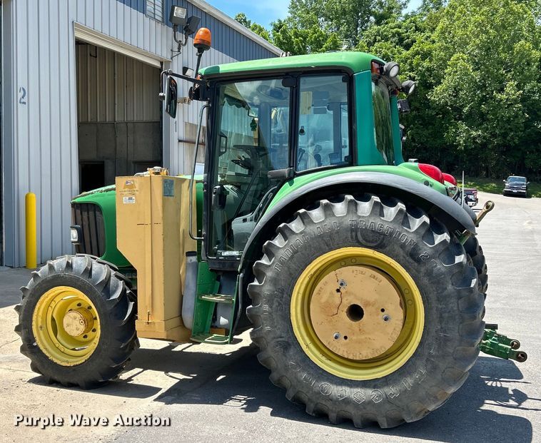 image for item EK4725 2003 John Deere  6320 MFWD tractor