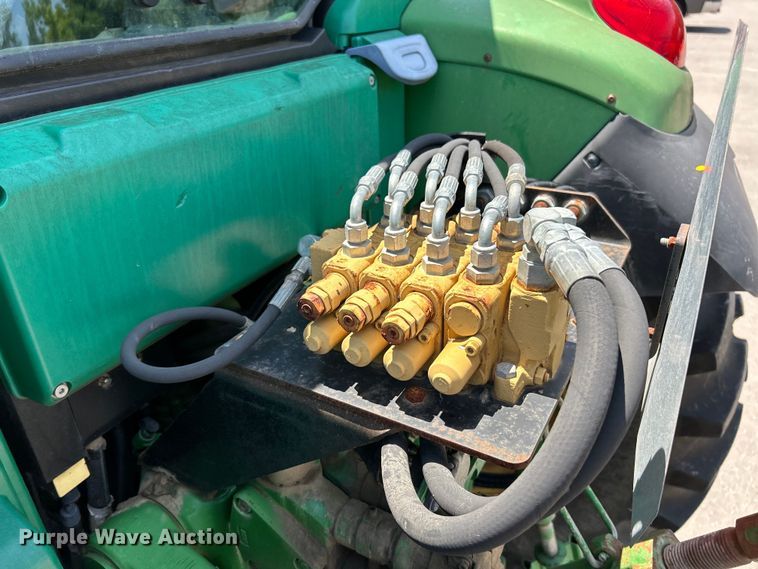 image for item EK4725 2003 John Deere  6320 MFWD tractor