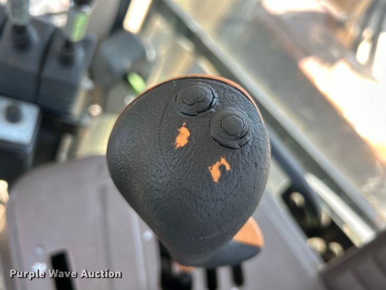 image for item EK4725 2003 John Deere  6320 MFWD tractor