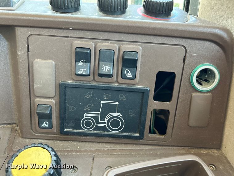 image for item EK4725 2003 John Deere  6320 MFWD tractor