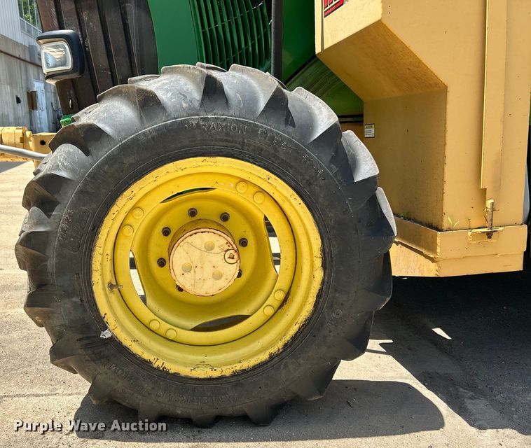 image for item EK4725 2003 John Deere  6320 MFWD tractor