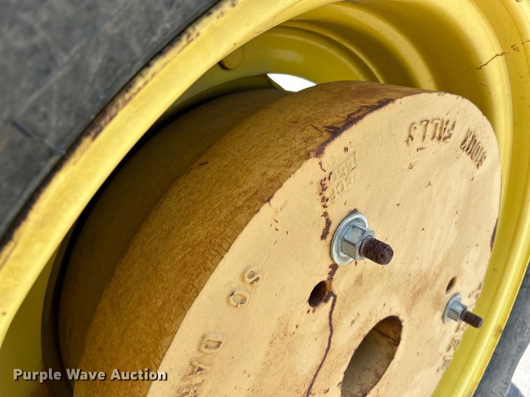 image for item EK4725 2003 John Deere  6320 MFWD tractor