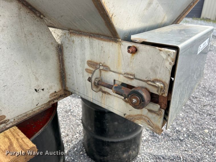 image for item EK4739 Flink spreader