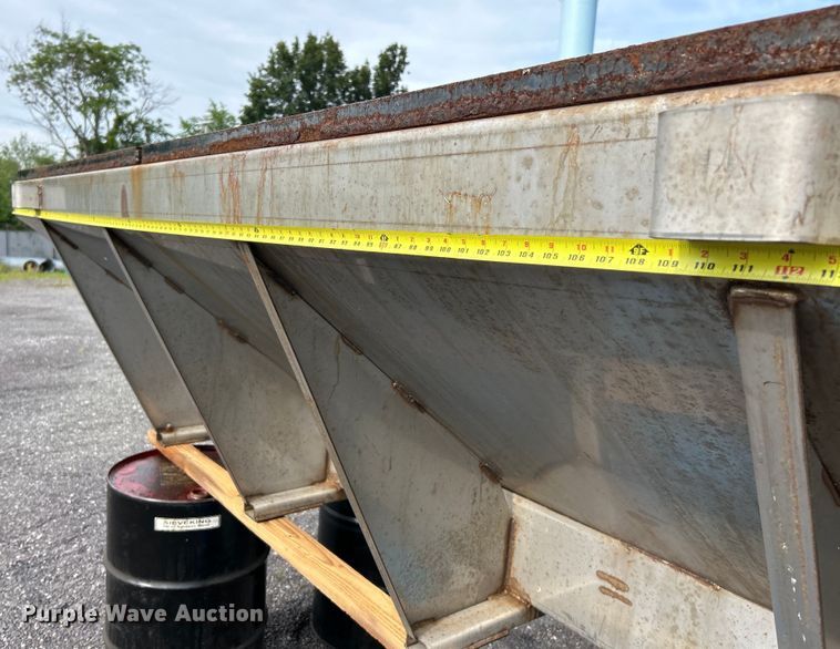 image for item EK4739 Flink spreader