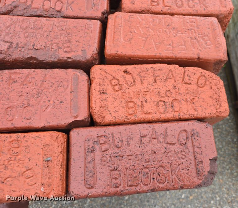 image for item EK5891 (11) pallets of bricks