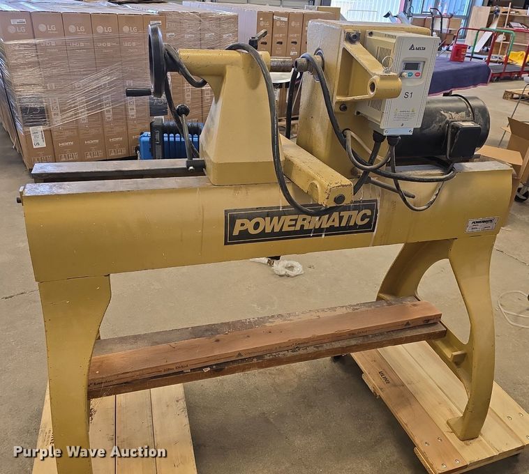 image for item EK6038 Powermatic  3520A wood lathe