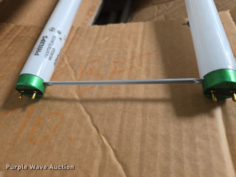 image for item EK6043 (5) partial boxes of U-light bulbs