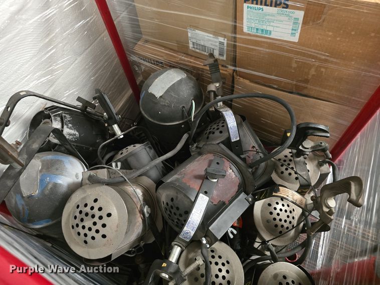 image for item EK6044 (4) Atlman stage lights