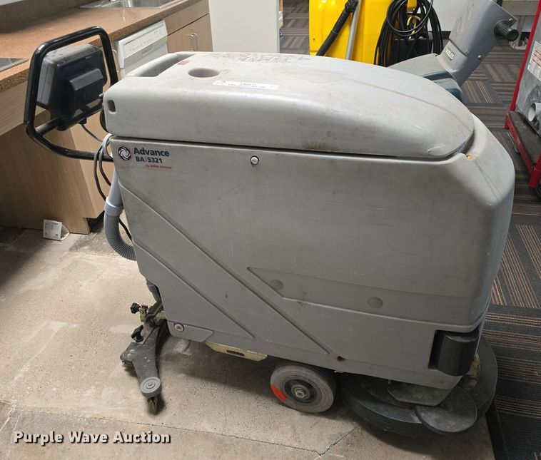 image for item EK6045 Janitorial equipment 