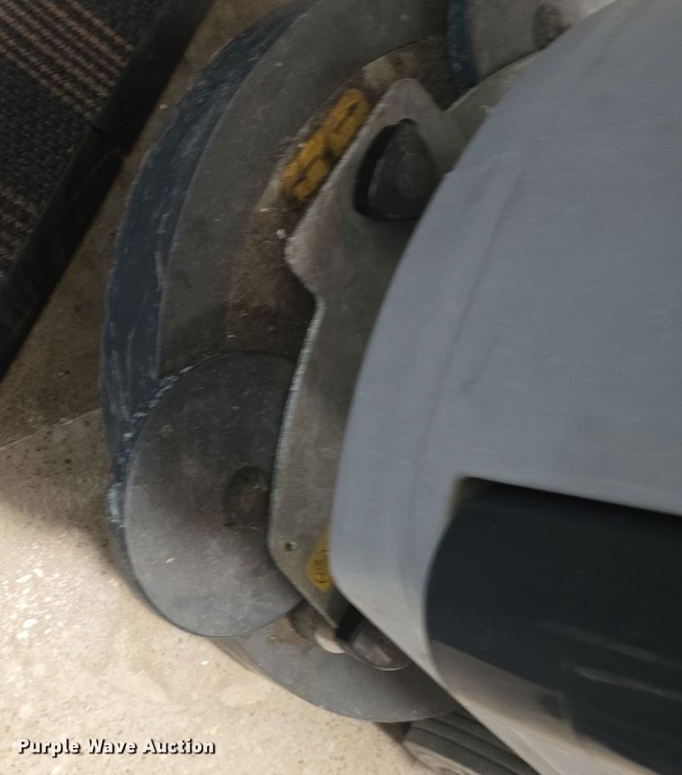 image for item EK6045 Janitorial equipment 