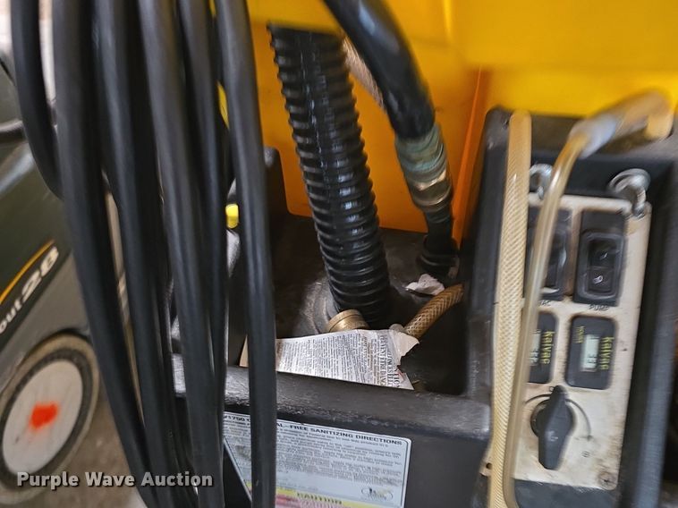 image for item EK6045 Janitorial equipment 