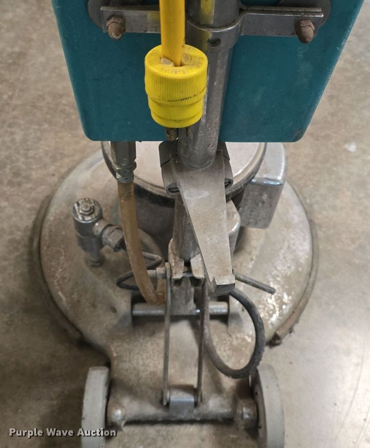 image for item EK6045 Janitorial equipment 