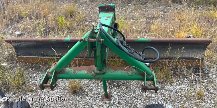 image for item EK8538 John Deere  blade