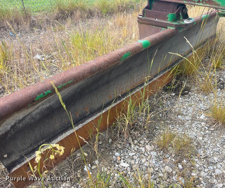 image for item EK8538 John Deere  blade