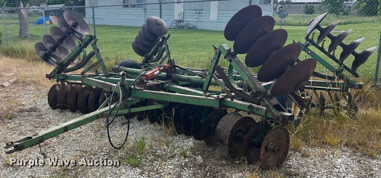 image for item EK8539 John Deere EHIB2 tandem disk