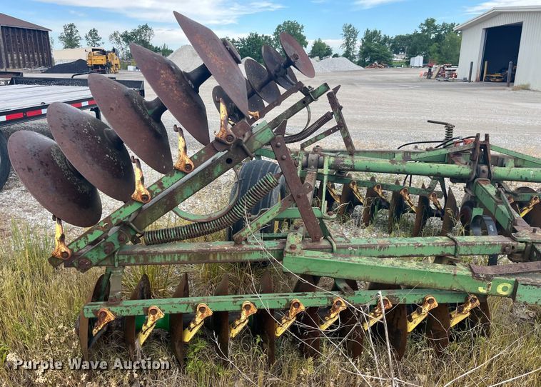 image for item EK8539 John Deere EHIB2 tandem disk