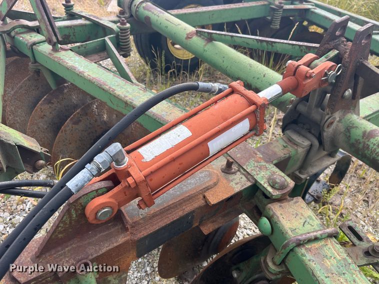 image for item EK8539 John Deere EHIB2 tandem disk