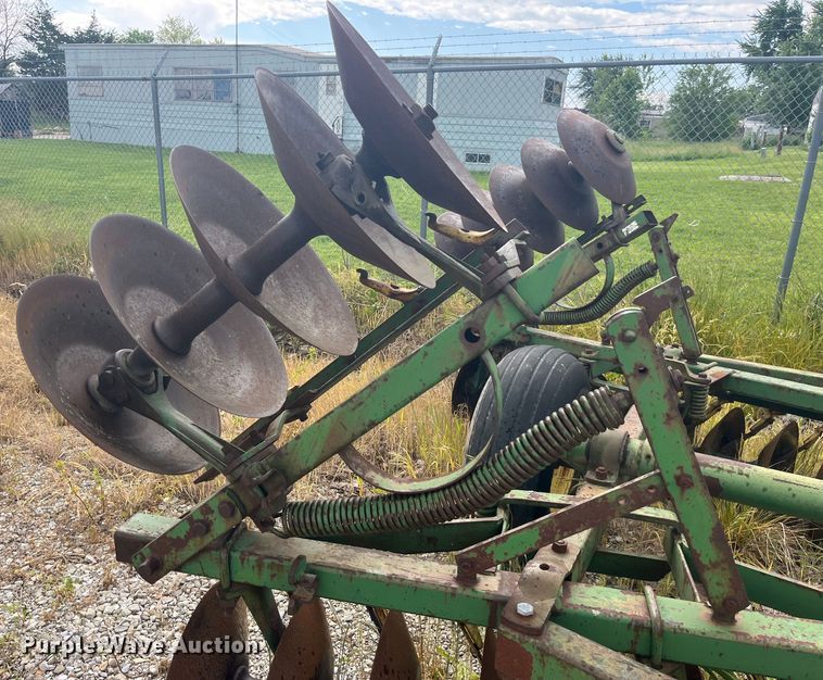 image for item EK8539 John Deere EHIB2 tandem disk