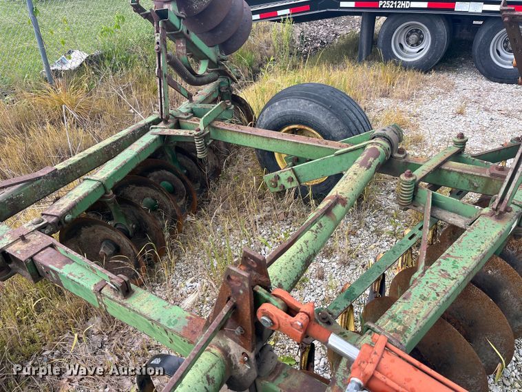 image for item EK8539 John Deere EHIB2 tandem disk