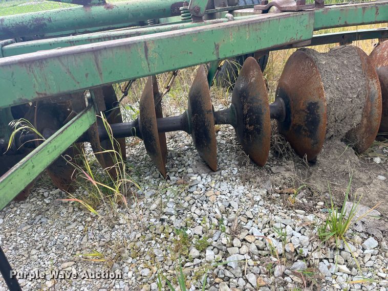 image for item EK8539 John Deere EHIB2 tandem disk