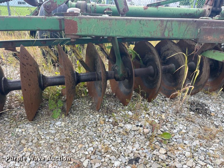 image for item EK8539 John Deere EHIB2 tandem disk