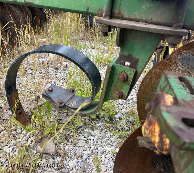 image for item EK8539 John Deere EHIB2 tandem disk