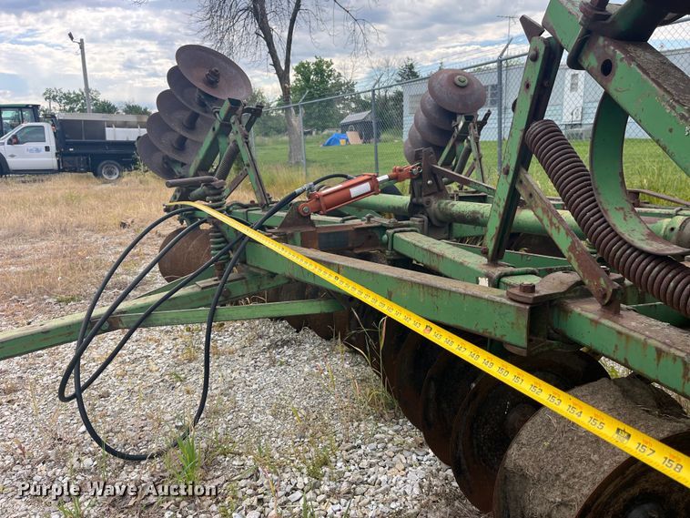 image for item EK8539 John Deere EHIB2 tandem disk