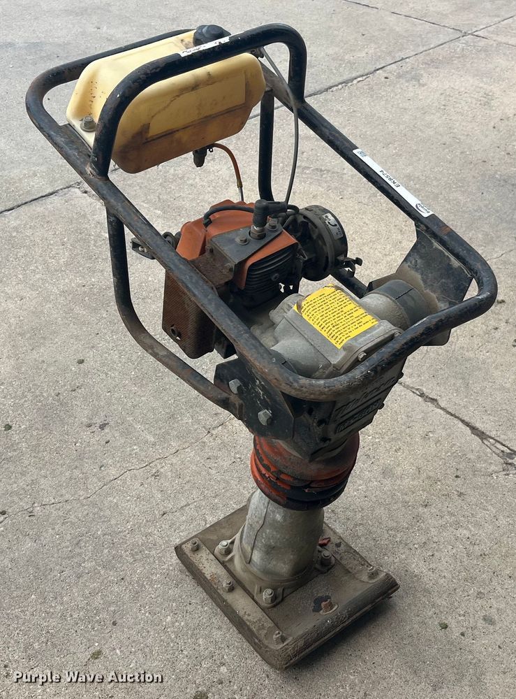 image for item EK8574 Mikasa Sangyo MT-60H plate compactor