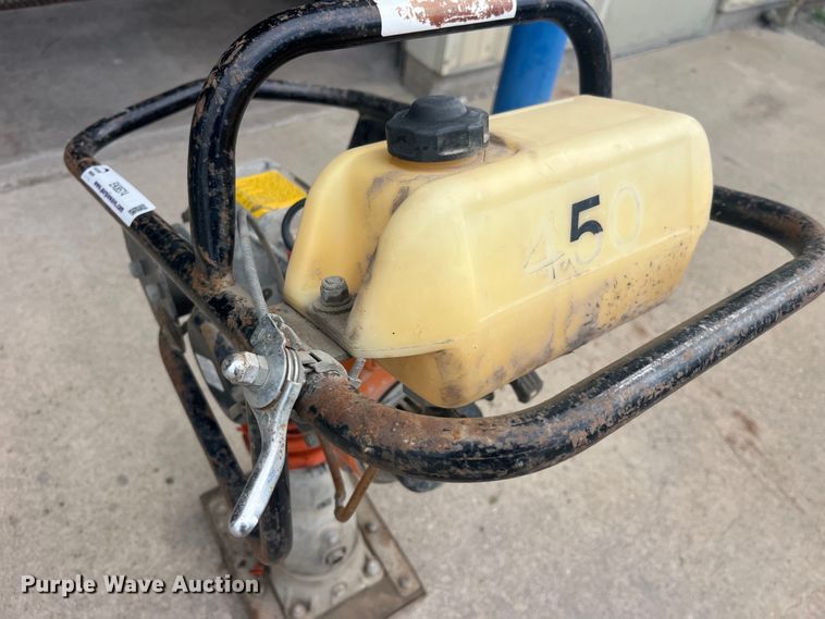 image for item EK8574 Mikasa Sangyo MT-60H plate compactor