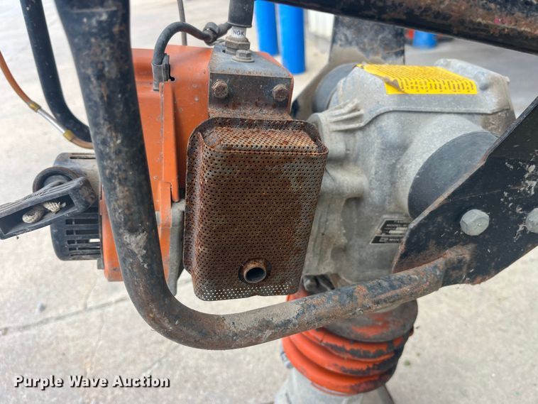 image for item EK8574 Mikasa Sangyo MT-60H plate compactor