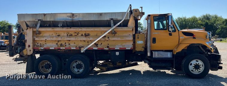 image for item EK8592 2012 International  7500 dump truck