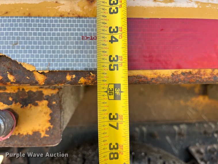 image for item EK8592 2012 International  7500 dump truck