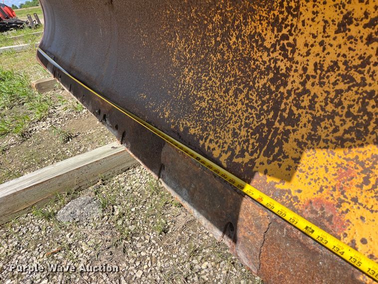 image for item EK8592 2012 International  7500 dump truck